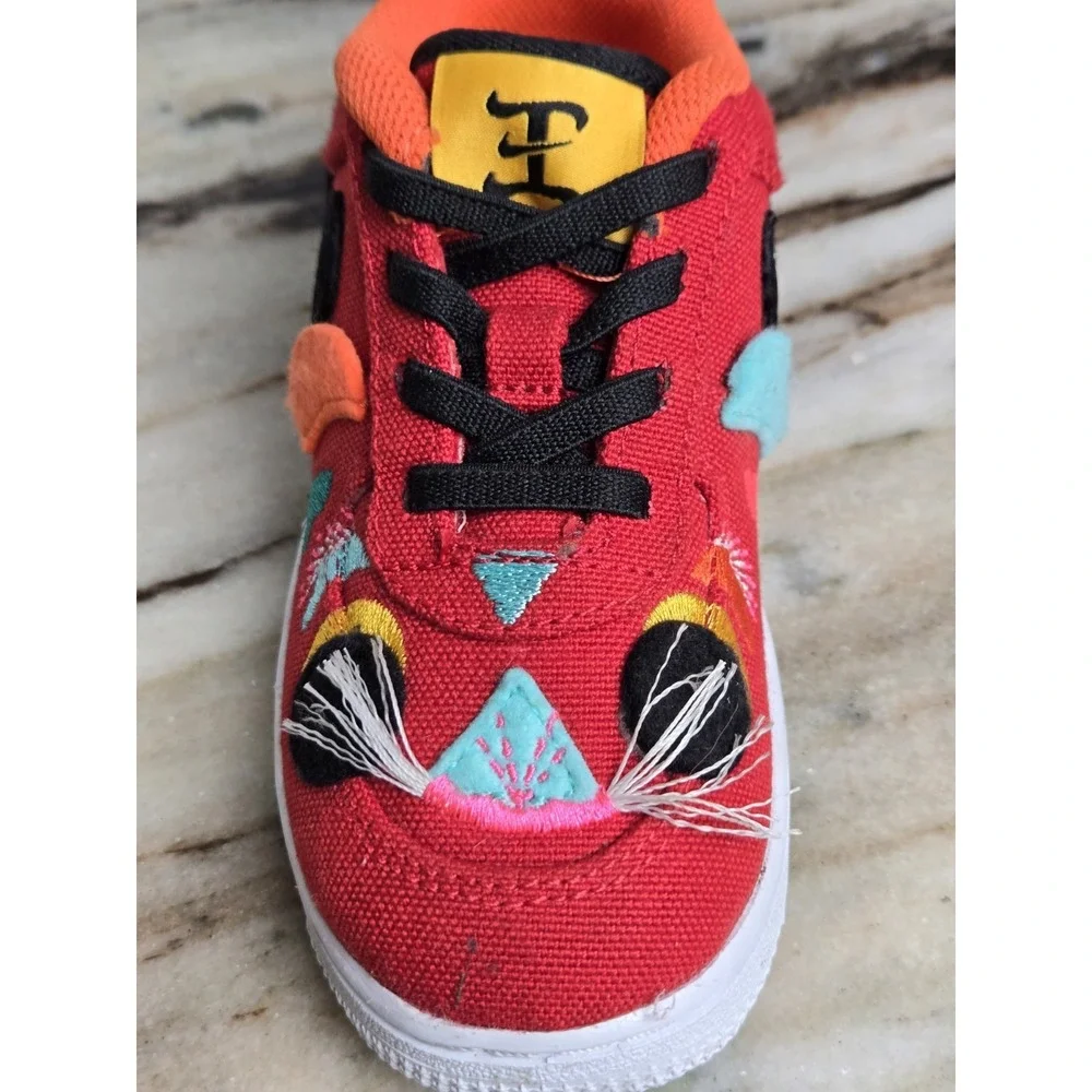 NIKE  FORCE  1 ‎ LV8 YEAR OF THE TIGER DQ5072-601 Toddler Size 9.5 Red Cat